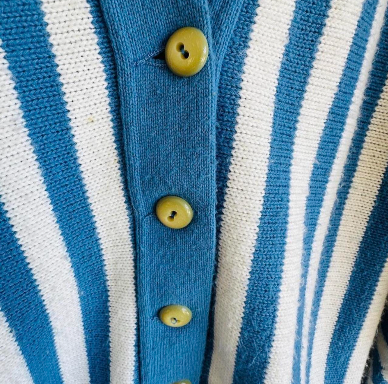 Bristol Vintage Cardigan Medium